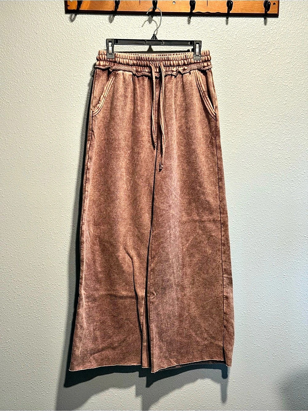 Zenana Acid Wash Fleece Palazzo Sweatpants with Pockets Brown Medium